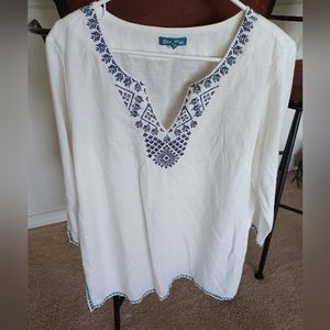 Fleur Bleve Womens Size L Linen/Cotton Blend White Tunic Top With Blue Embroider